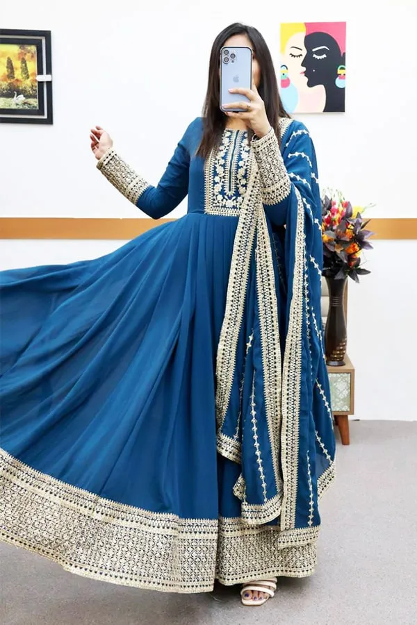 Designer Gown For Wedding Party 2023
