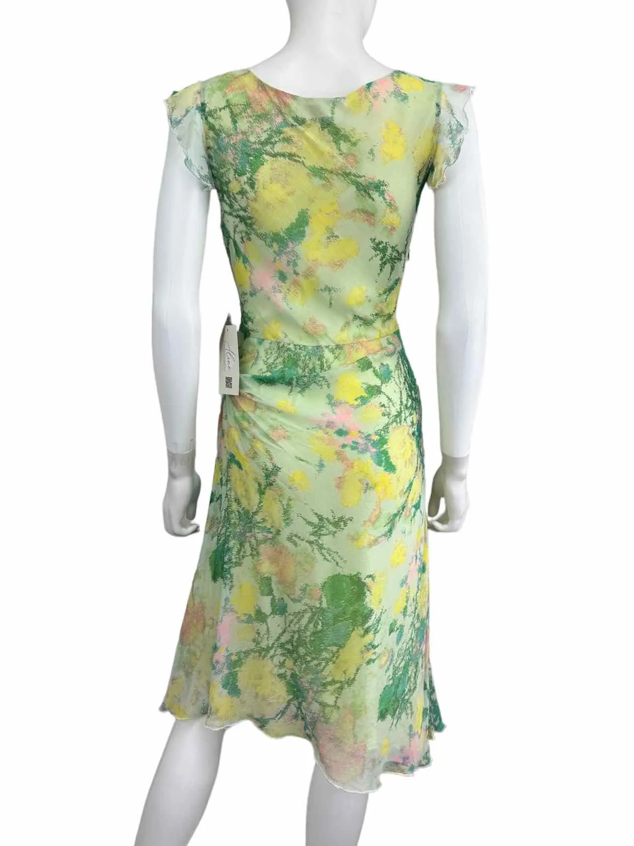 HYPE NWT Pastel Silk Floral Dress Size 6
