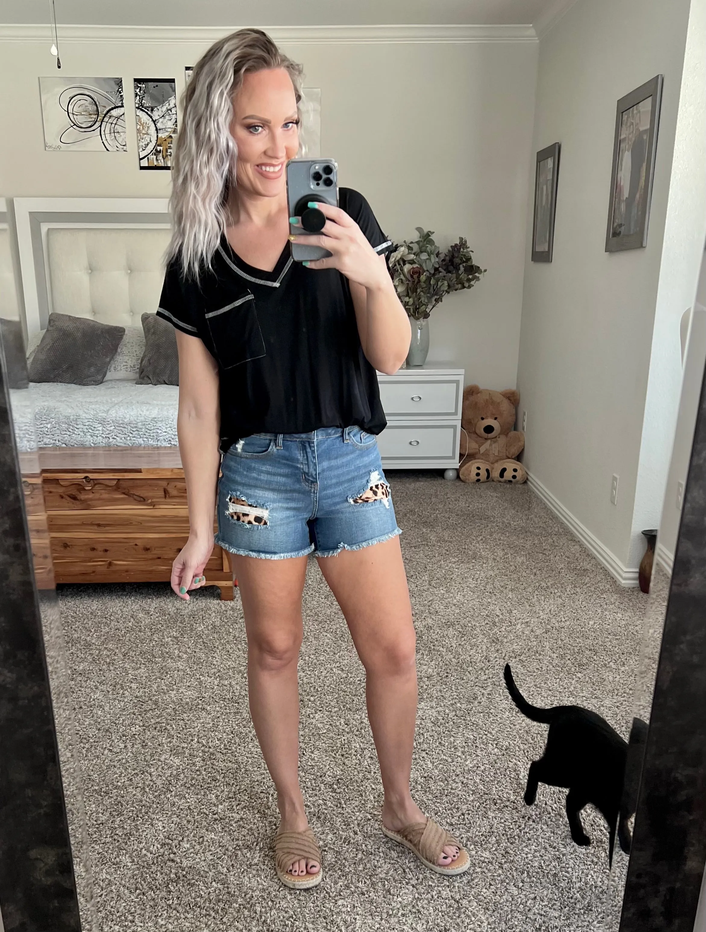 Leopard patched Judy Blue shorts